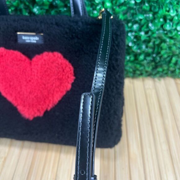 Kate Spade Sam Icon Intarsia Heart Faux Shearling Small Tote Pre-owned Excellent - Picture 7 of 12